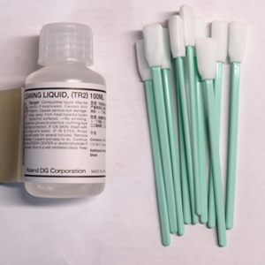 Roland DGA Part Number 6000006273 for TR2 100ml Cleaning Kit with 10 Swabs